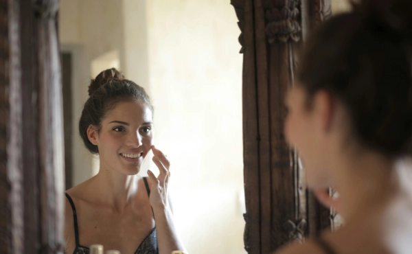Efficacy of N-Acetylneuraminic Acid (CAS No.: 131-48-6) in Facial Care